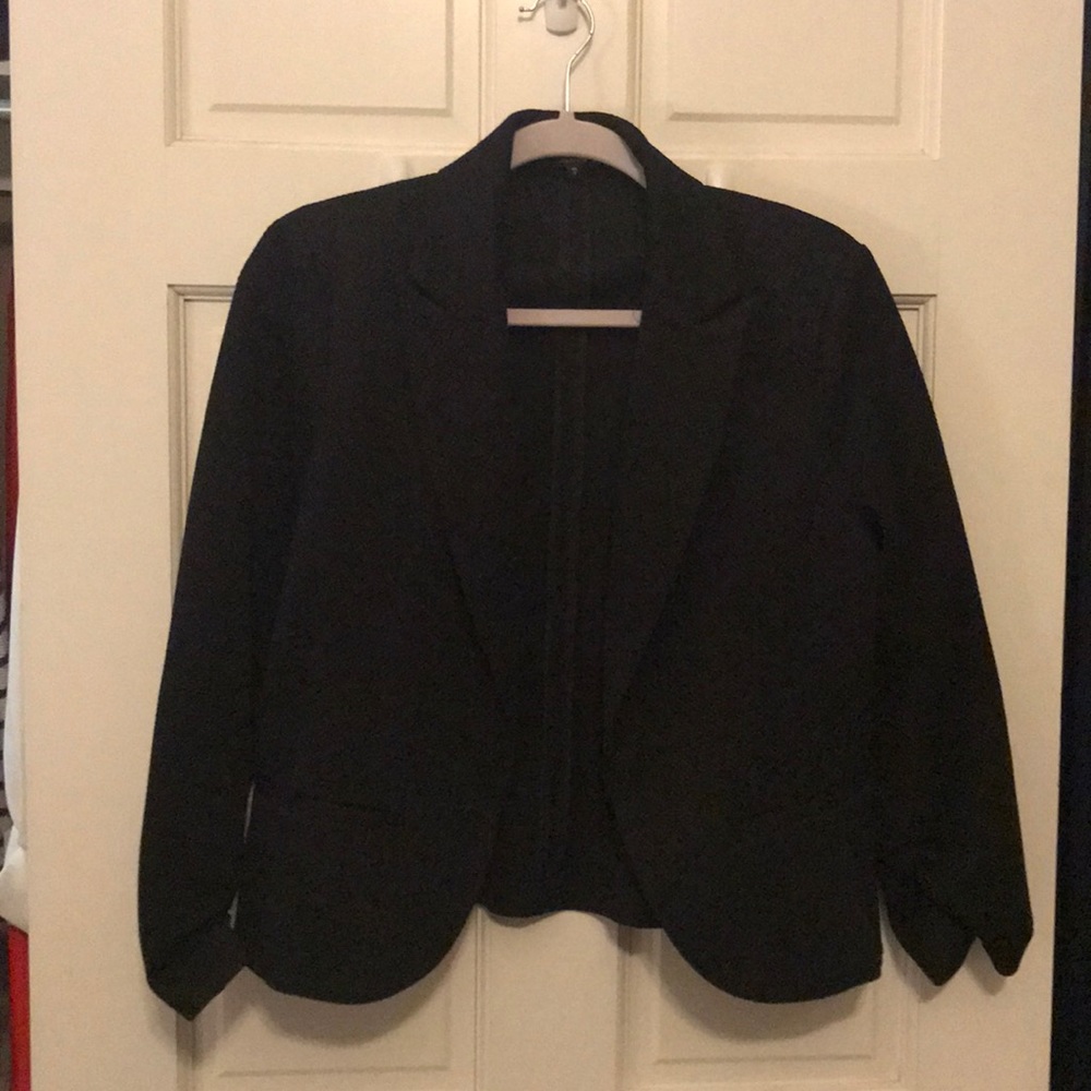Black polyester blazer